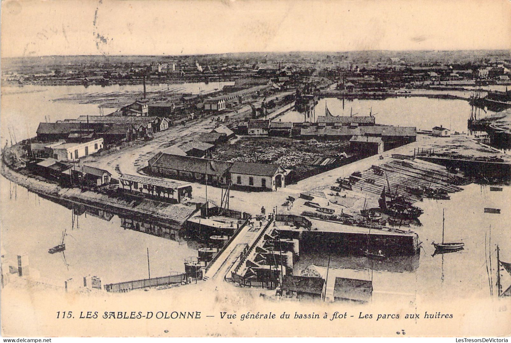 FRANCE - 85 - LES SABLES D'OLONNE - Vue Générale Du Bassin à Flot - Les Parcs Aux Huîtres - Carte Postale Ancienne - Sables D'Olonne