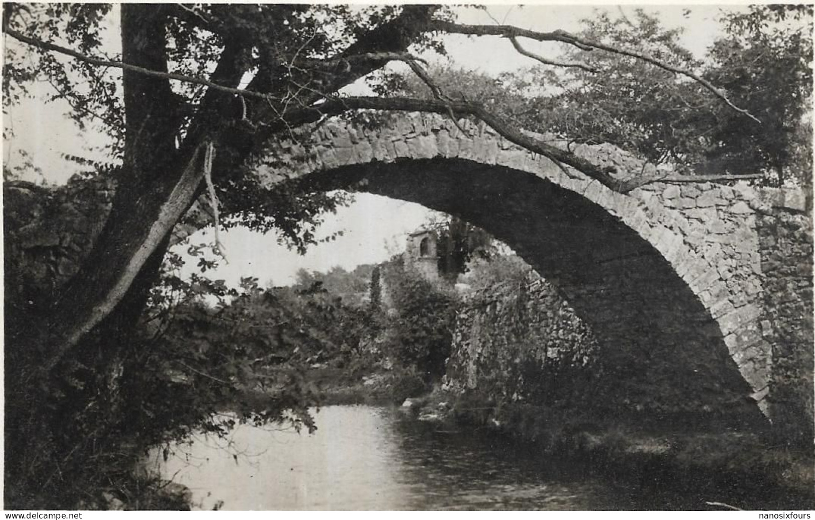 D 83.  BESSE SUR ISSOLE.   LE VIEUX PONT DE ST AGATHE - Besse-sur-Issole