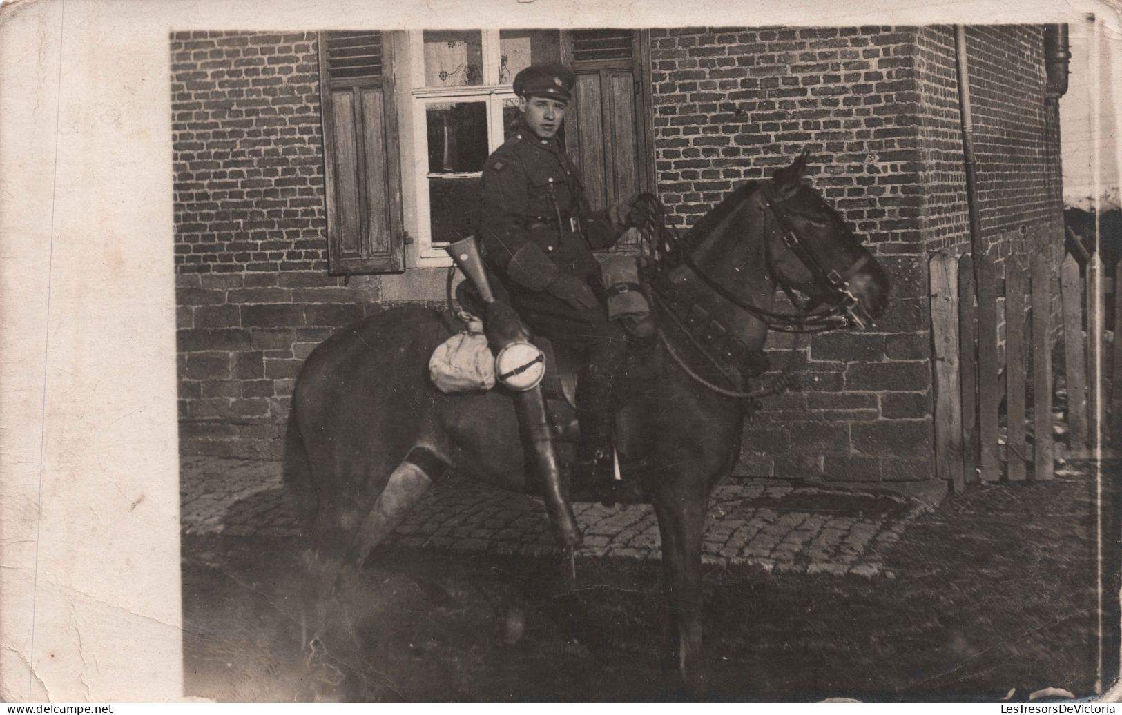 CARTE PHOTO - Militaire A Cheval - Cavalerie - Herman Giroux - Canada - Photographie -  Carte Postale Ancienne - - Photographie