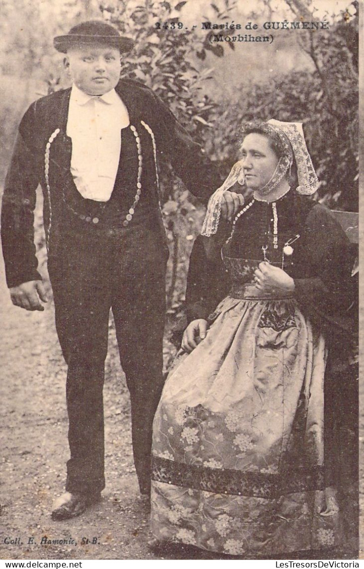 FOLKLORE - Costumes - Mariés De Guémené -  Carte Postale Ancienne - Trachten