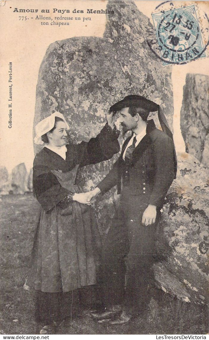 FOLKLORE - Costumes - Amour Au Pays Des Menhirs -  Carte Postale Ancienne - Trachten