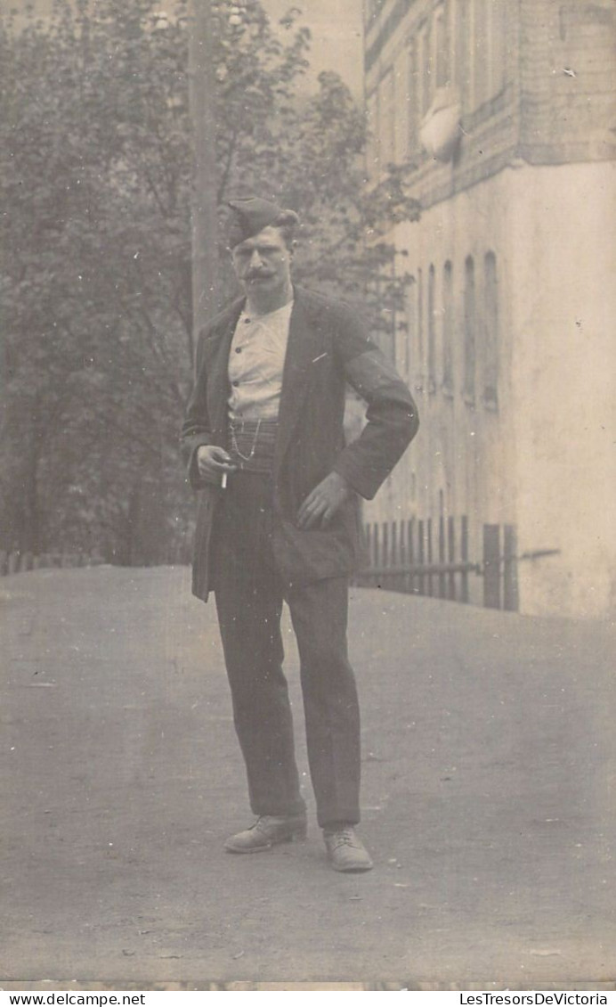 PHOTOGRAPHIE - Homme Militaire Moustachu -  Carte Postale Ancienne - Photographs