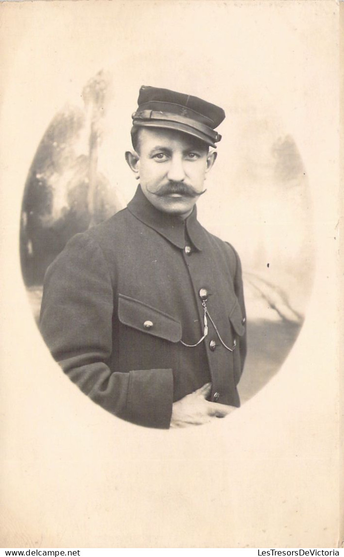 PHOTOGRAPHIE - Homme Militaire Moustachu -  Carte Postale Ancienne - Fotografie