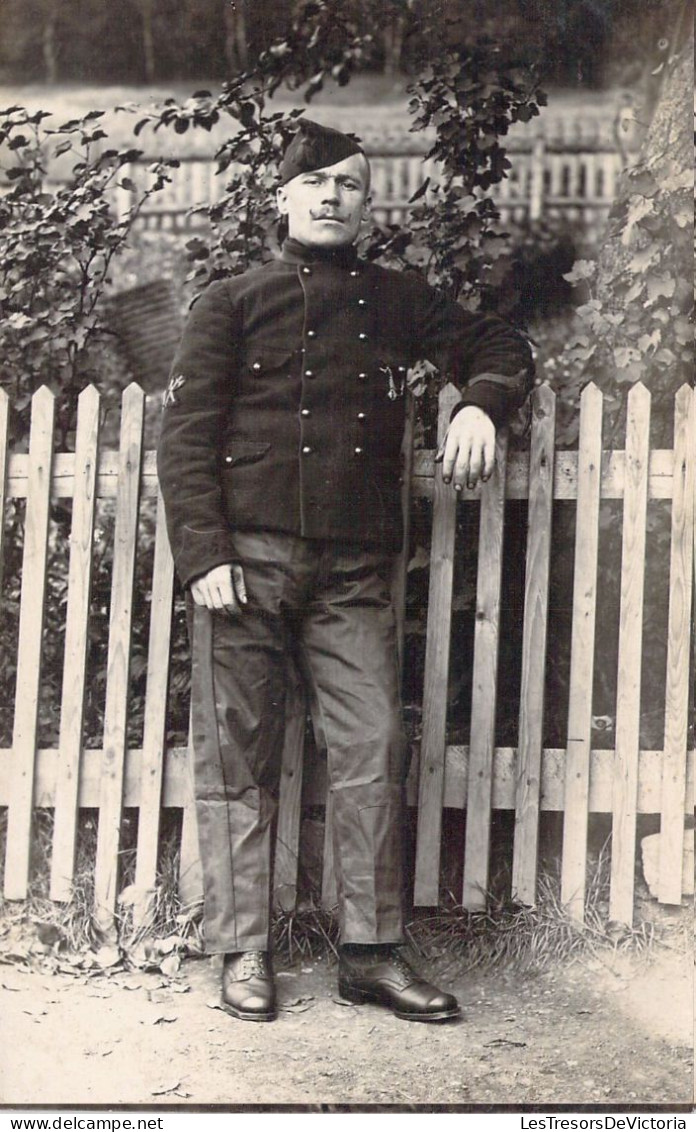 PHOTOGRAPHIE - Homme Militaire Moustachu -  Carte Postale Ancienne - Fotografie