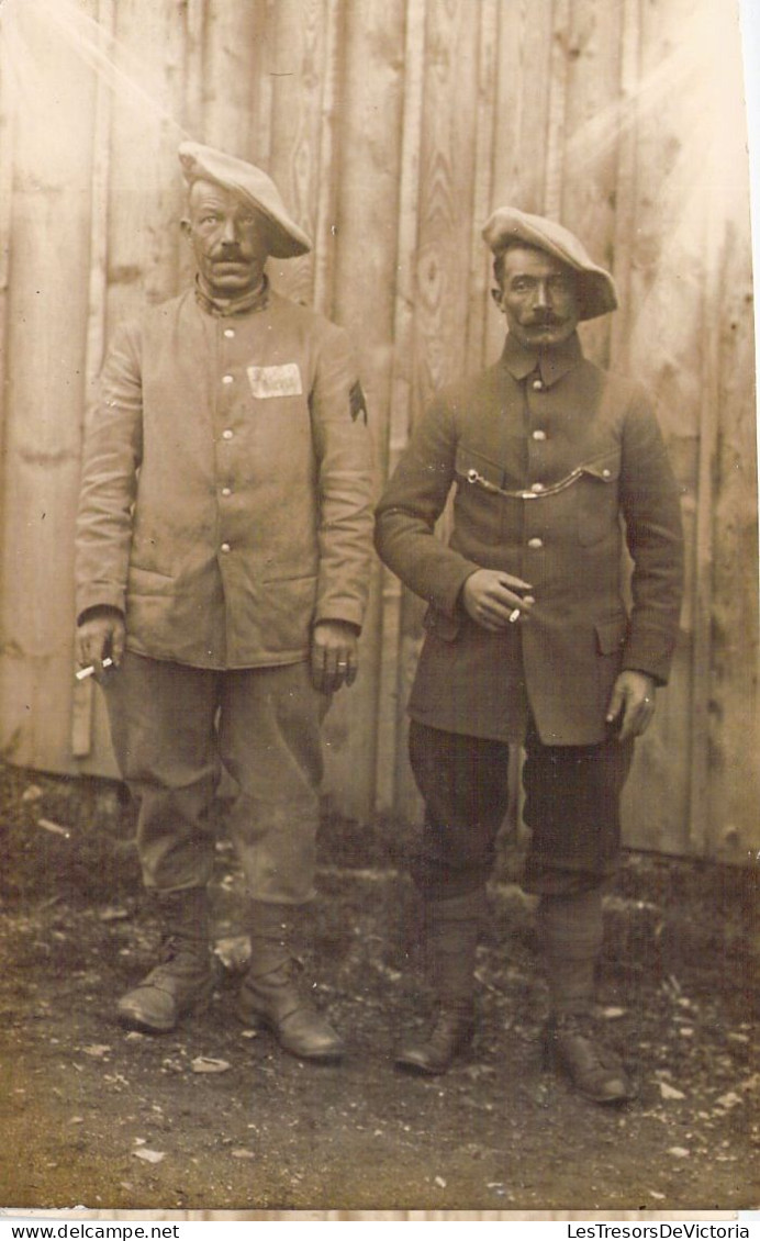 PHOTOGRAPHIE - Groupe De 2 Militaires - Militaria -  Carte Postale Ancienne - Photographie