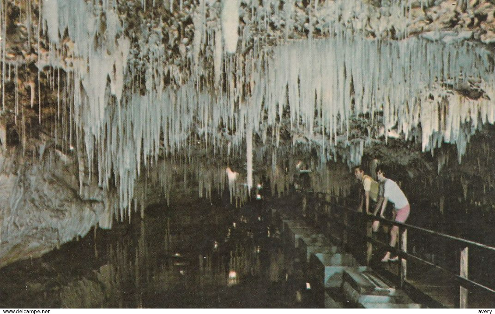 The Crystal Caves, One Of The Natural Wonders Of Bermuda - Bermudes