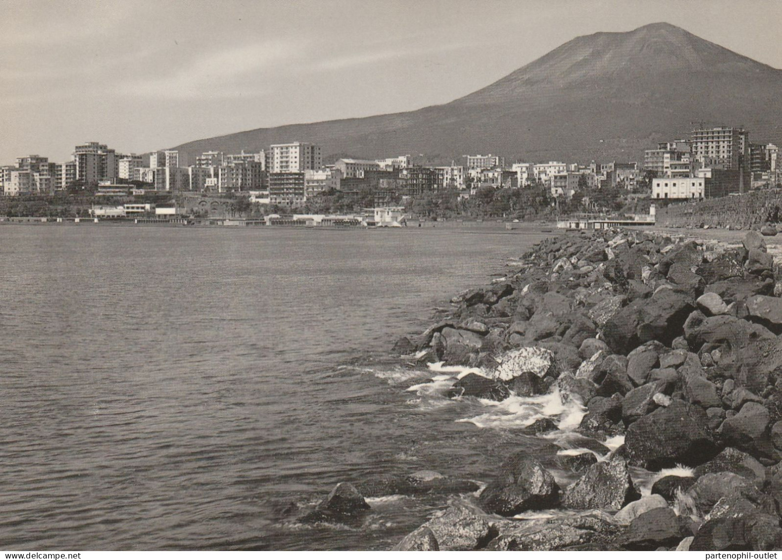 Cartolina  - Postcard /  Non Viaggiata - Unsent  /  Torre Annunziata -  Veduta. ( Gran Formato ) - Torre Annunziata