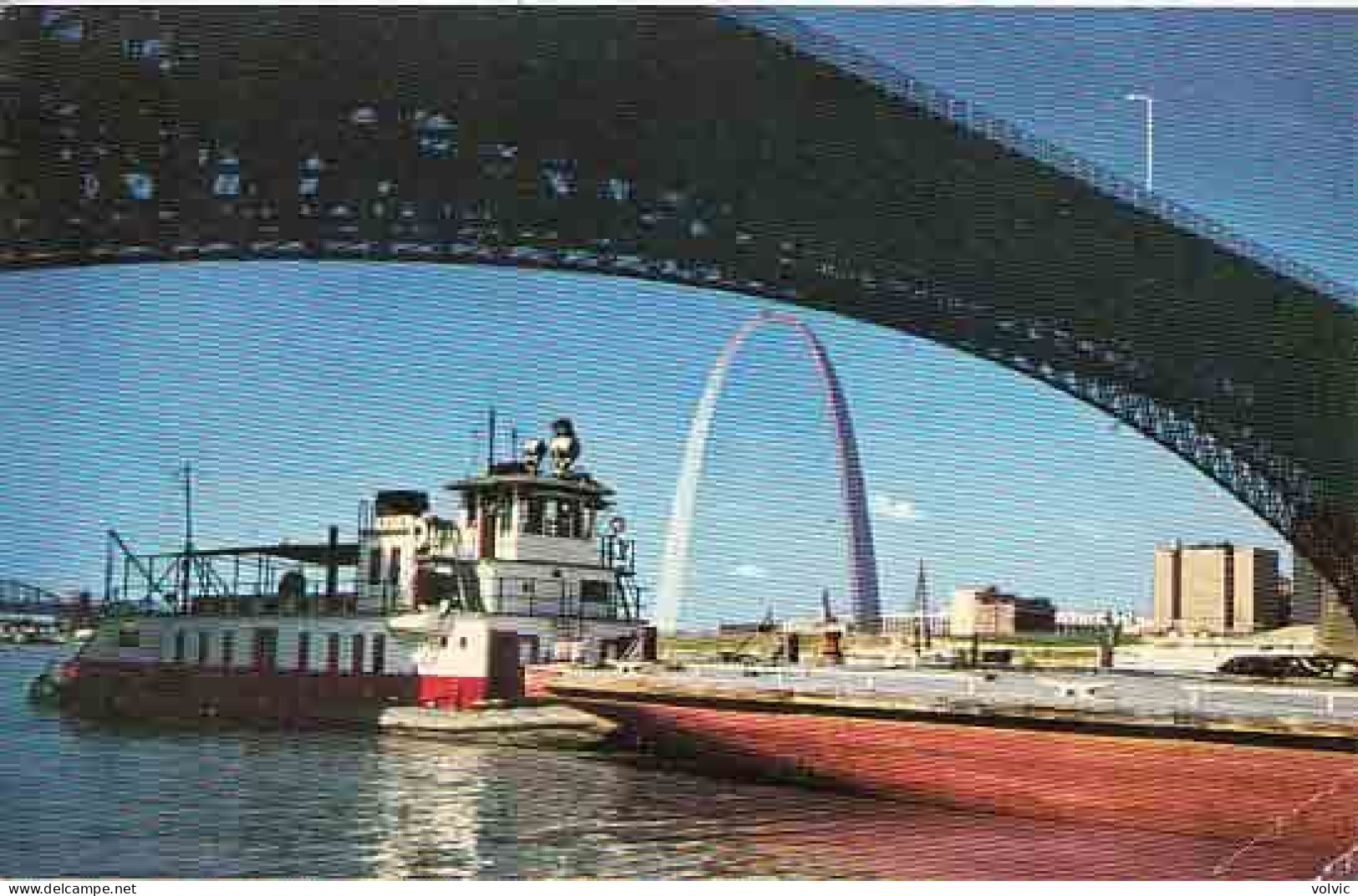 Etats-Unis - ST-LOUIS  RIVERFRONT - Tugboats And Barges On The "Mighty" - São Luis