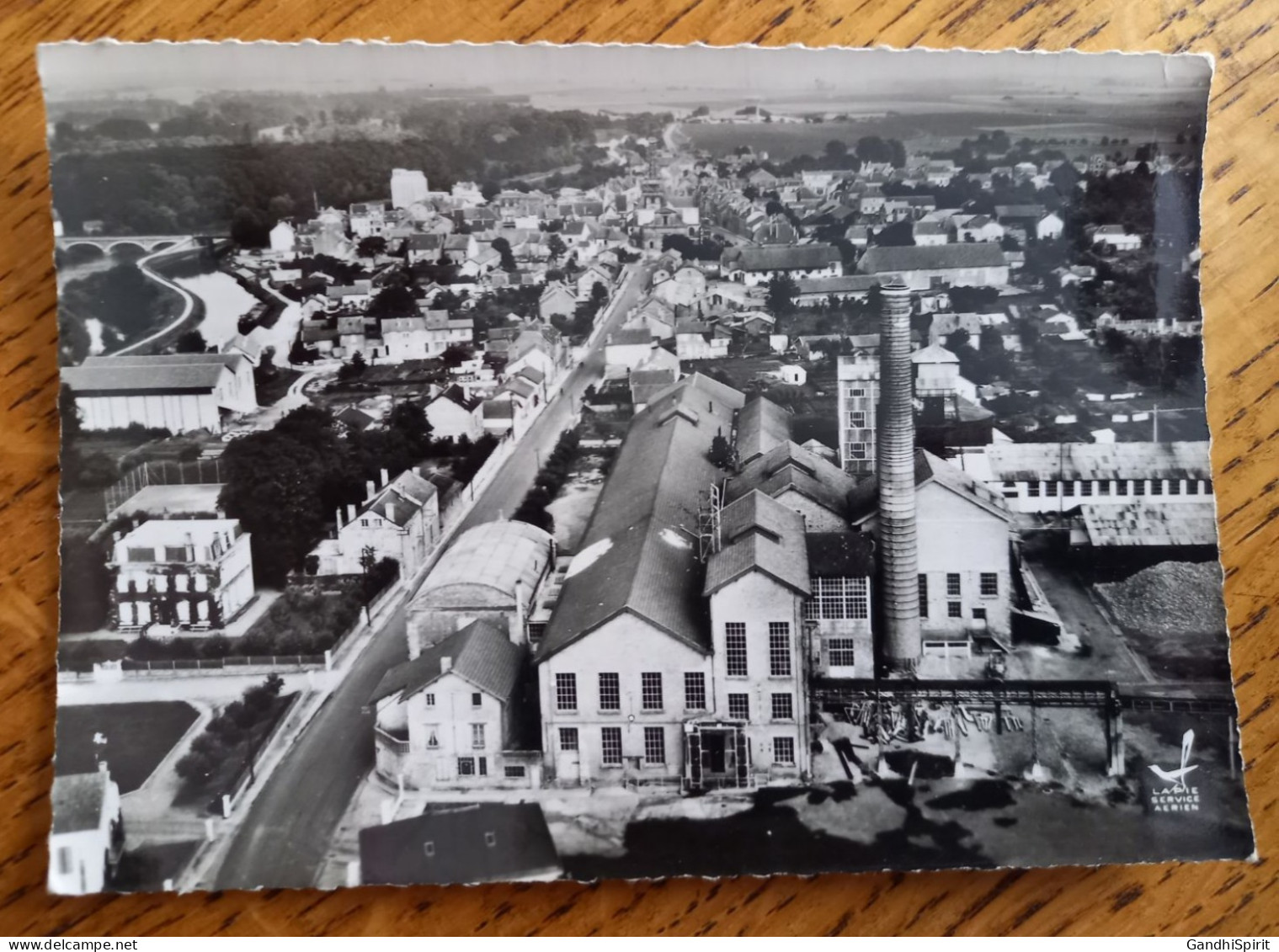 Attigny (Ardennes) - La Sucrerie Et La Rue Eugène Frère - Cheminée -Série En Avion Au Dessus De - CPSM GF - Attigny