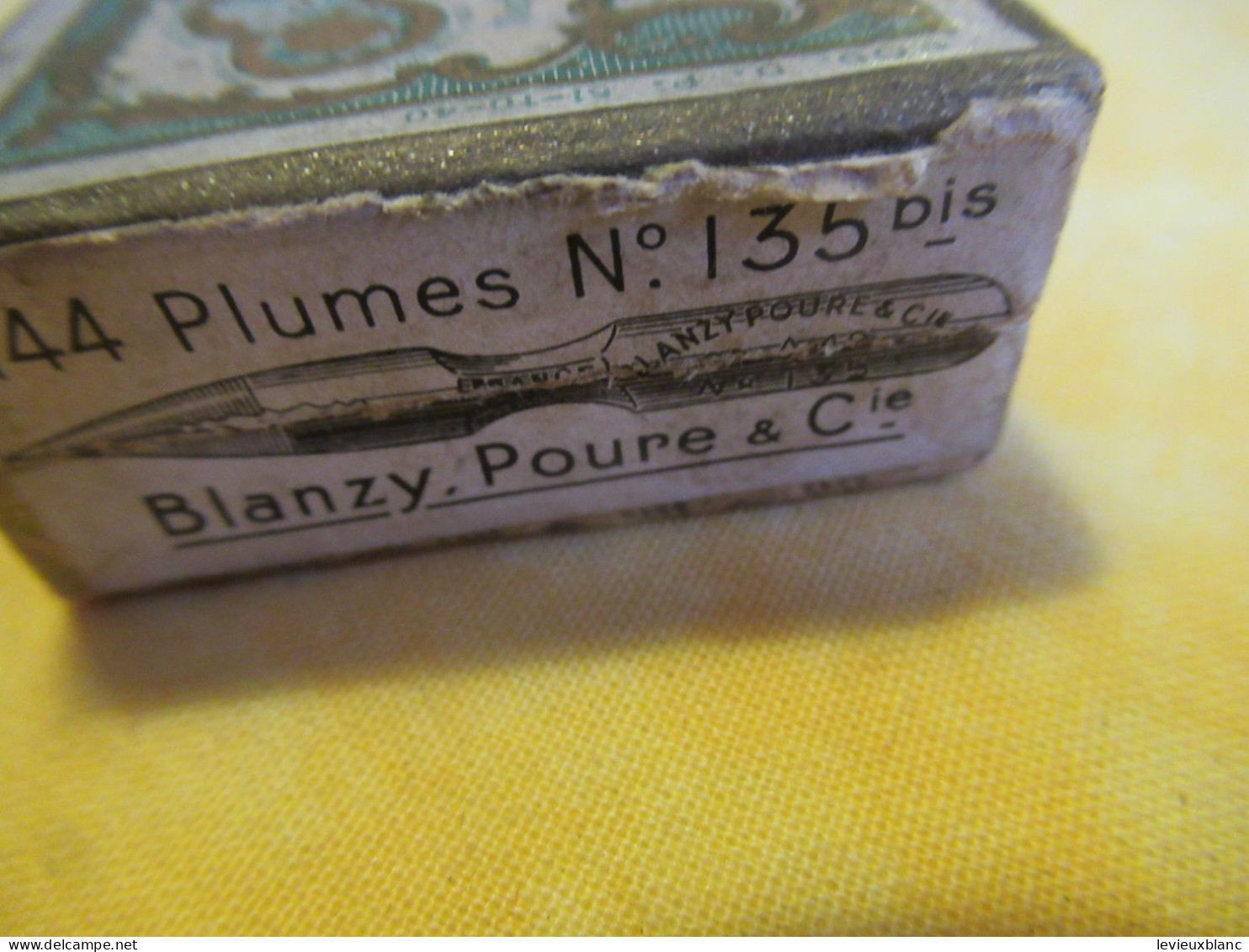 Boite De Plumes / BLANZY POURE & Cie/N° 135 Bis/ Boulogne Sur Mer/Vers 1910-1940                         CAH350 - Plumas