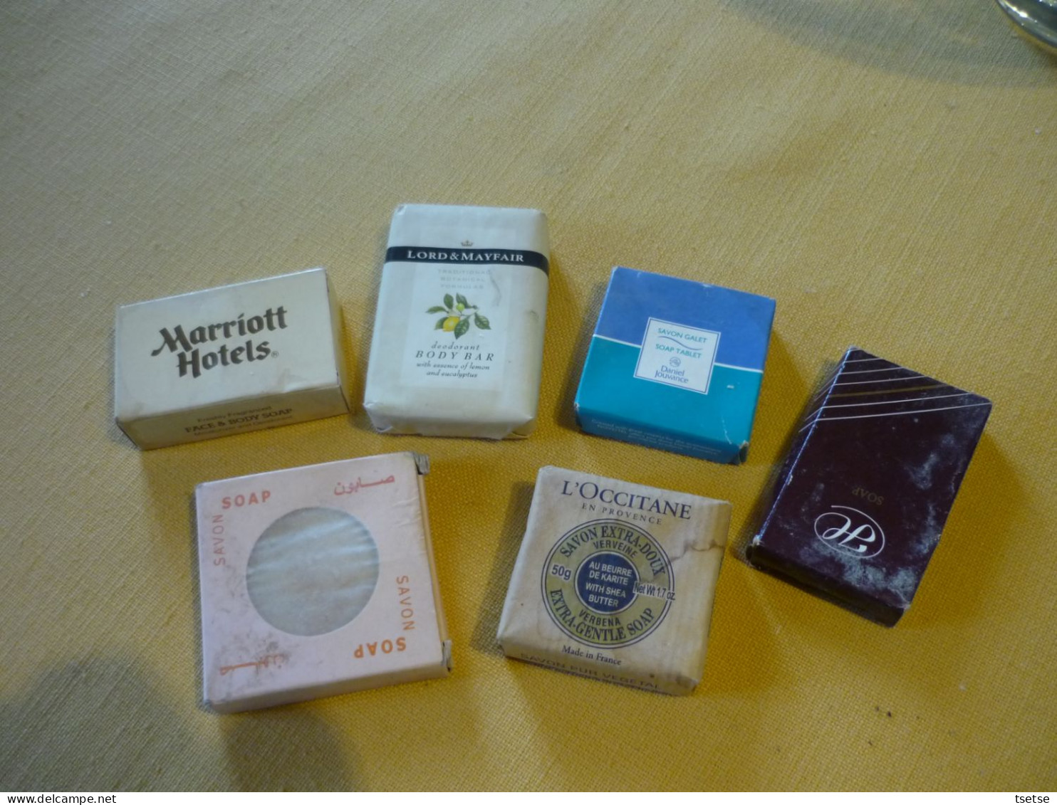 Lot De 28 Petits Savons D'hotels ... Vintage - Produits De Beauté