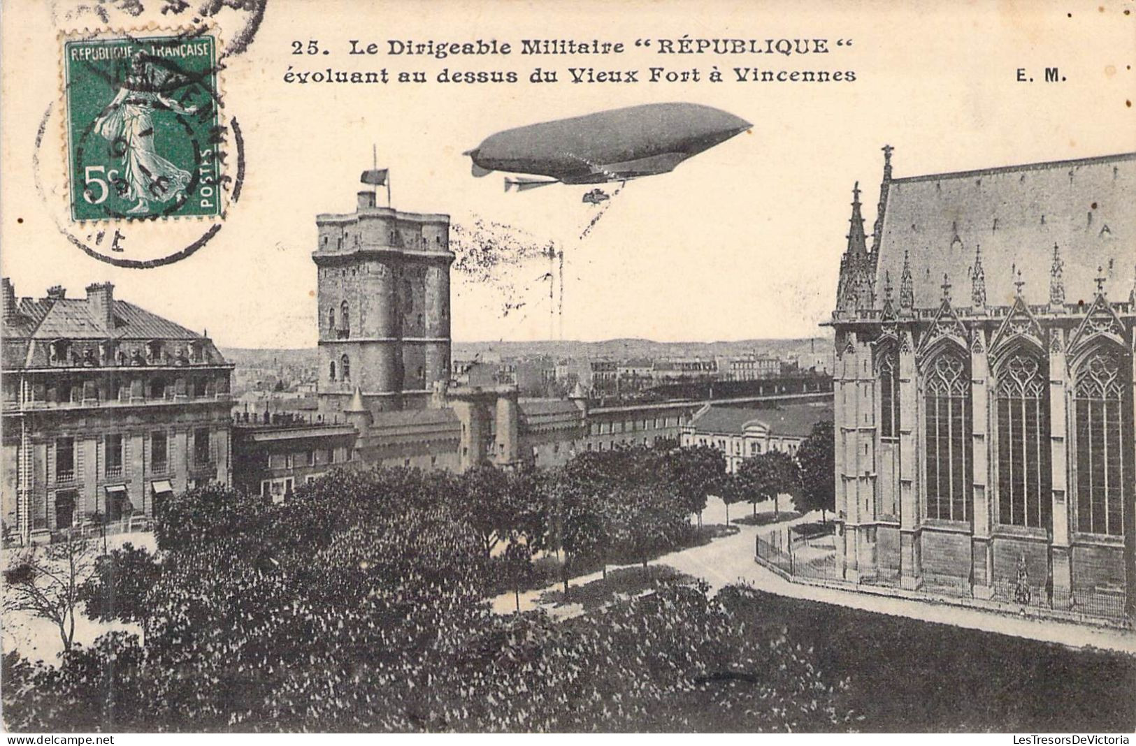 FRANCE - 94 - VINCENNES - Le Dirigeable Militaire REPUBLIQUE évoluant Au Dessus Du Vieux Fort - Carte Postale Ancienne - Vincennes