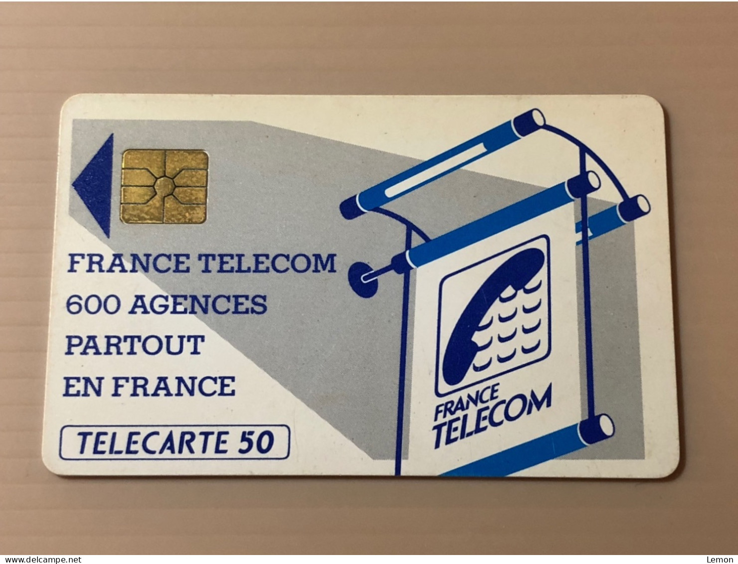 France Telecom Chip Telecarte Phonecard - 600 Agences Partout En France - Set Of 1 Used Card - Other & Unclassified
