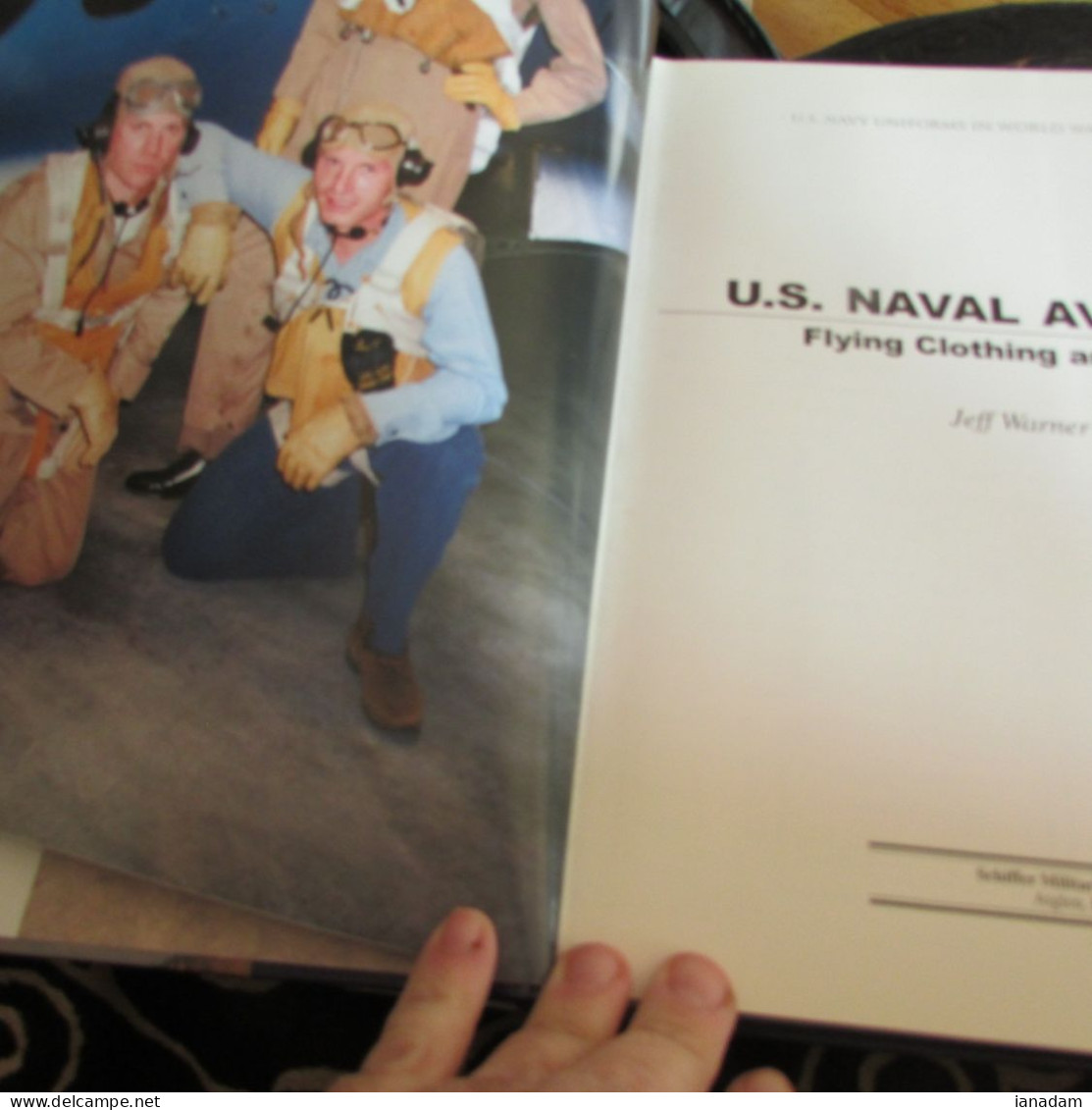 U.S. Naval Aviation Flying Clothing & Gear BOOK - 1939-45