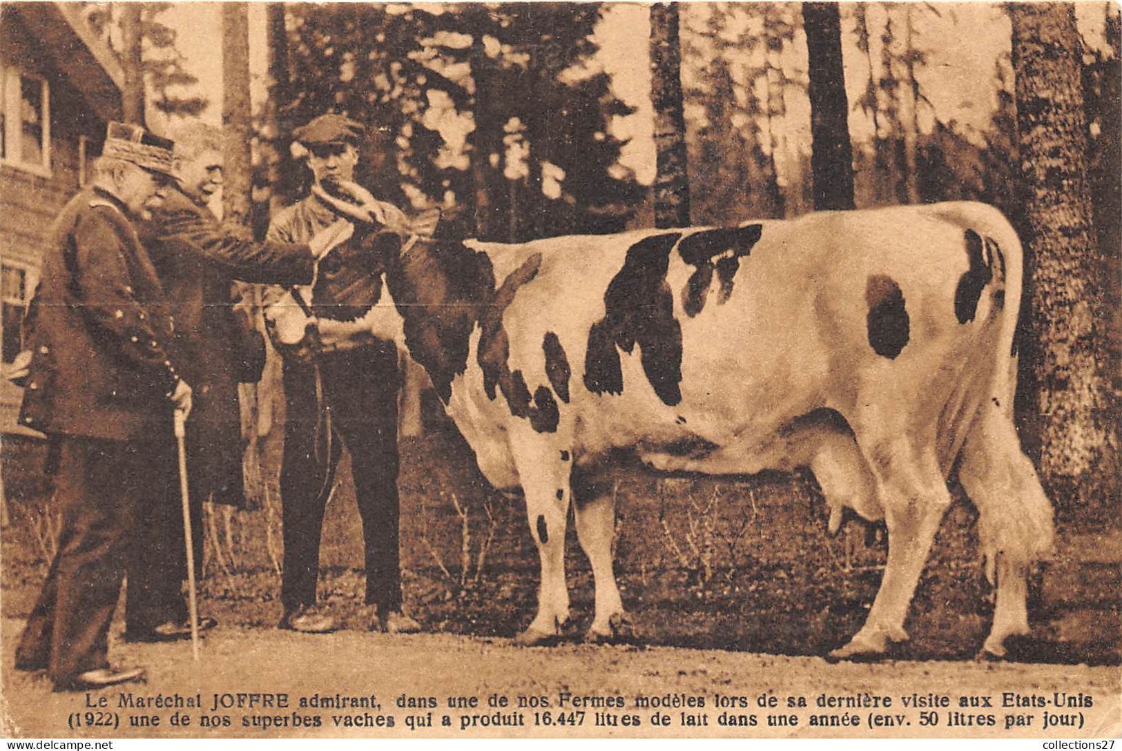 LE MARECHAL JOFFRE ADMIRANT , DANS UNE DE NOS FERMES MODELES LORS DE SA DERNIERE VISITE AUX ETATS-UNIS 1922... - Fermes