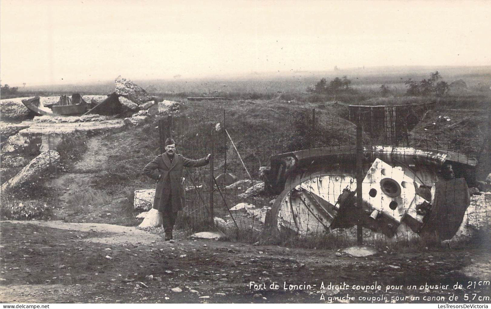 BELGIQUE - LONCIN - Le Fort - A Droite Coupole Pour Un Obusier De 21 Cm - A Gauche Coupole .... - Carte Postale Ancienne - Other & Unclassified