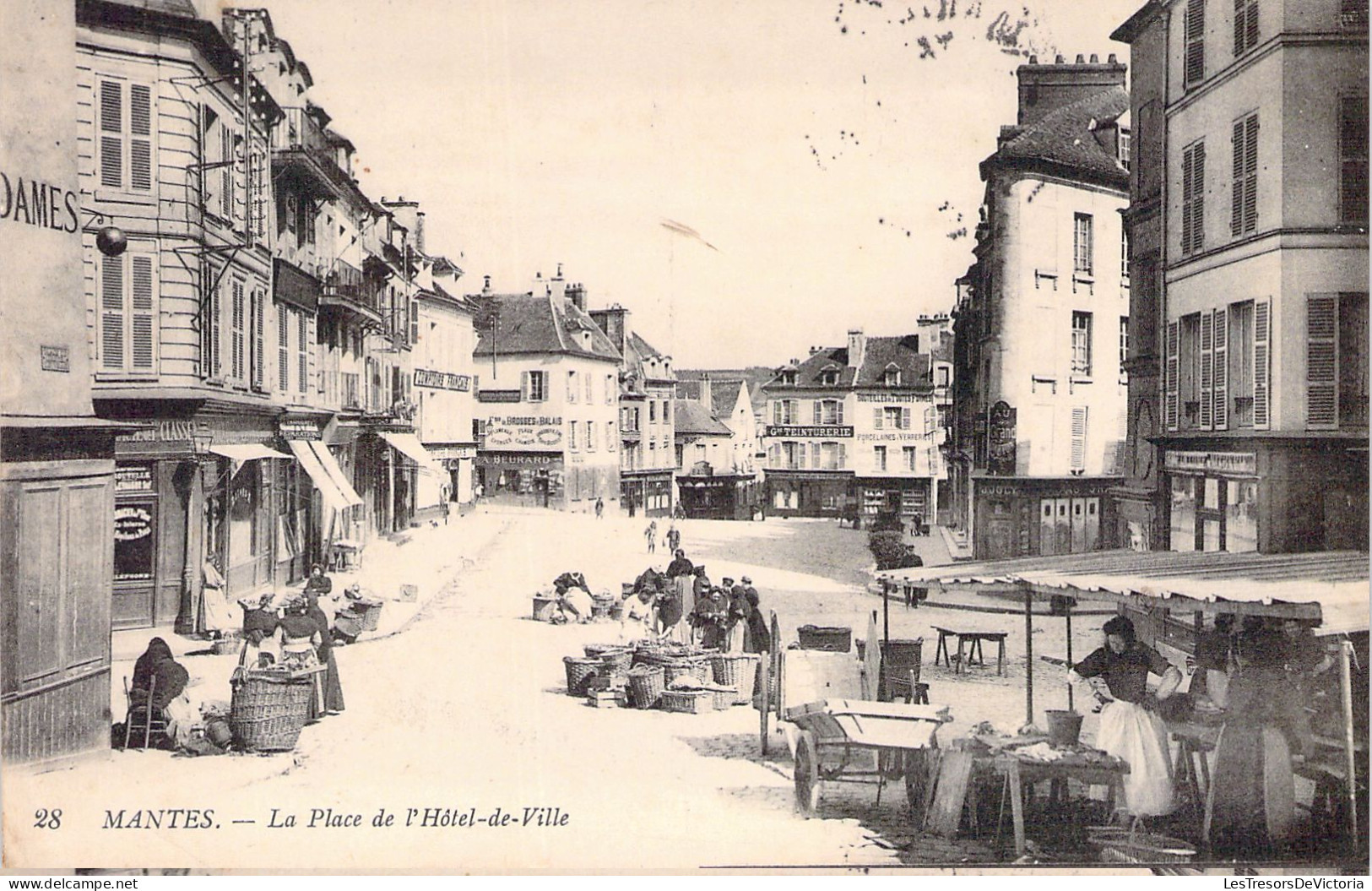 COMMERCE - Marchés - MANTES - La Place De L'Hôtel De Ville - Carte Postale Ancienne - Marktplaatsen