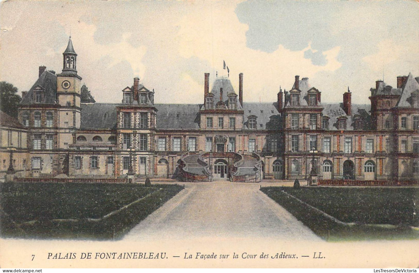 FRANCE - 77 - Palais De Fontainebleau - La Façade Sur La Cour Des Adieux - Carte Postale Ancienne - Fontainebleau