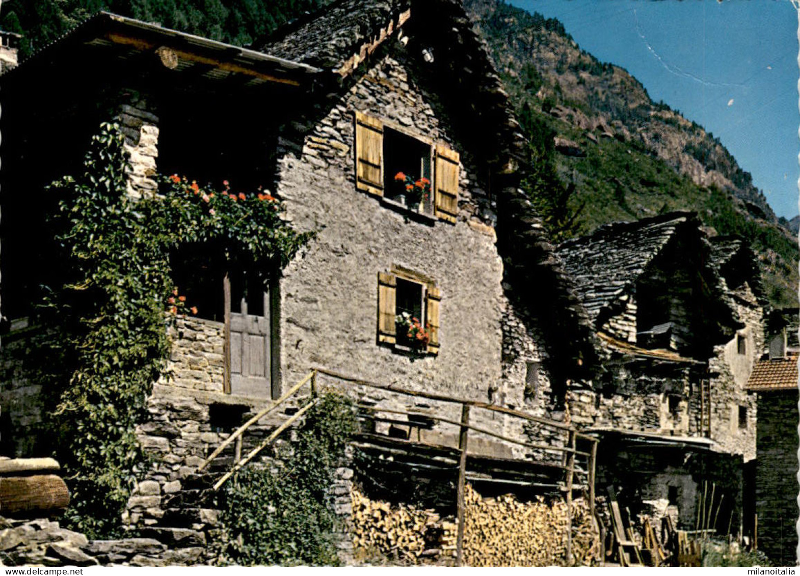 Sonogno - Valle Verzasca (5632) * 20. 2. 1975 - Verzasca