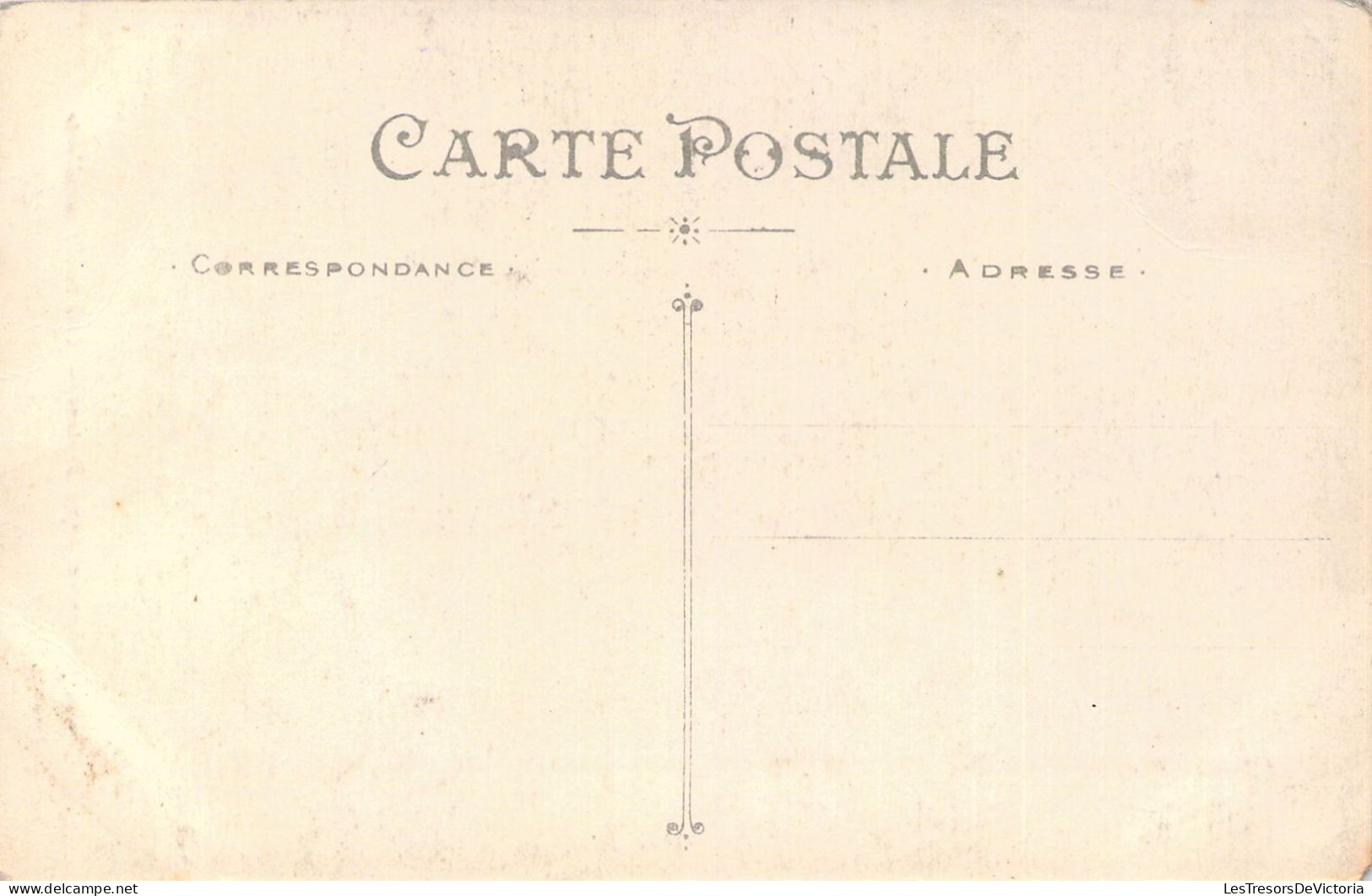 FOLKLORE - TYPES Bretons - Une Vieille Mendiante - Carte Postale Ancienne - Kostums