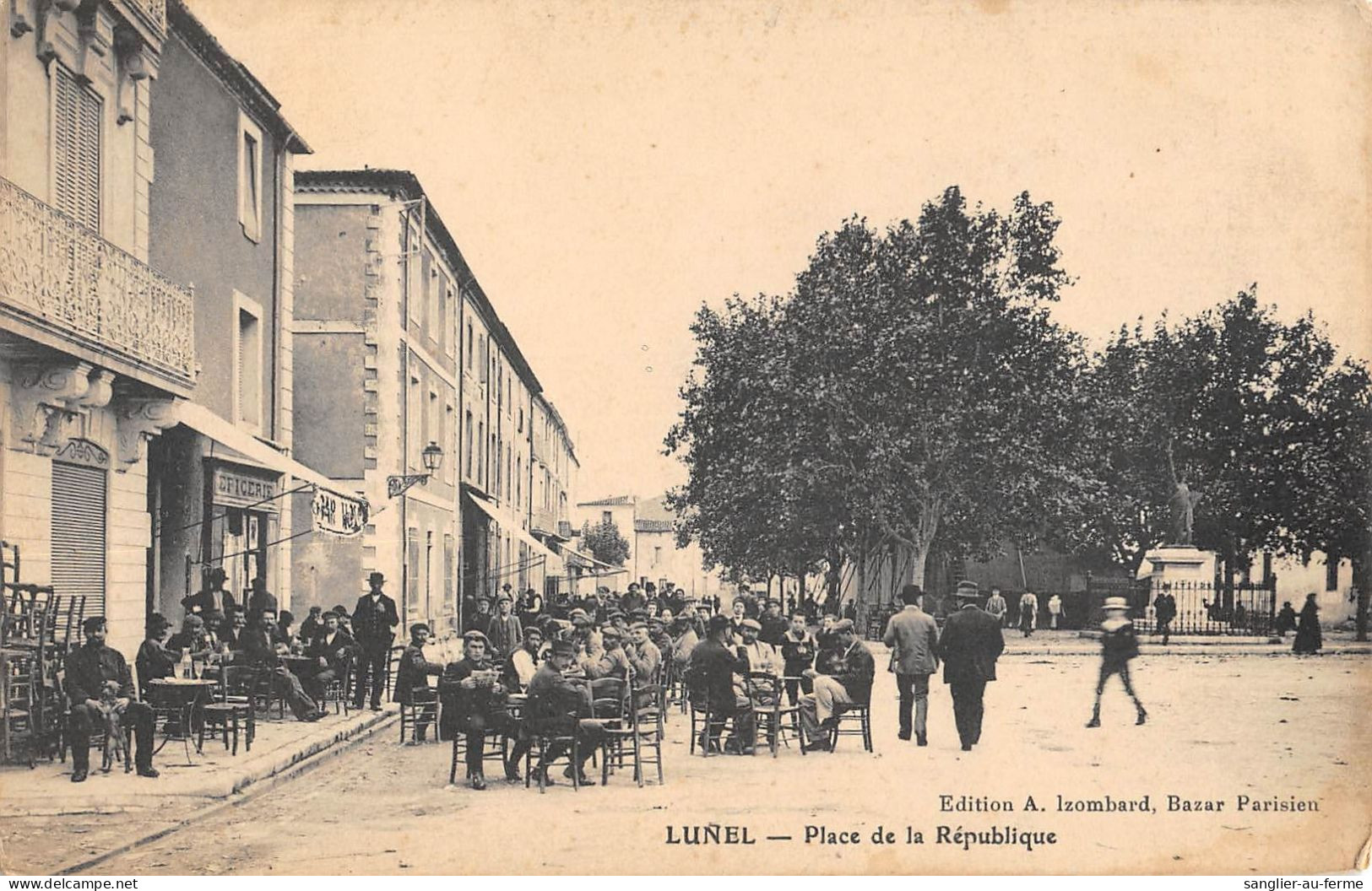 CPA 34 LUNEL PLACE DE LA REPUBLIQUE - Lunel