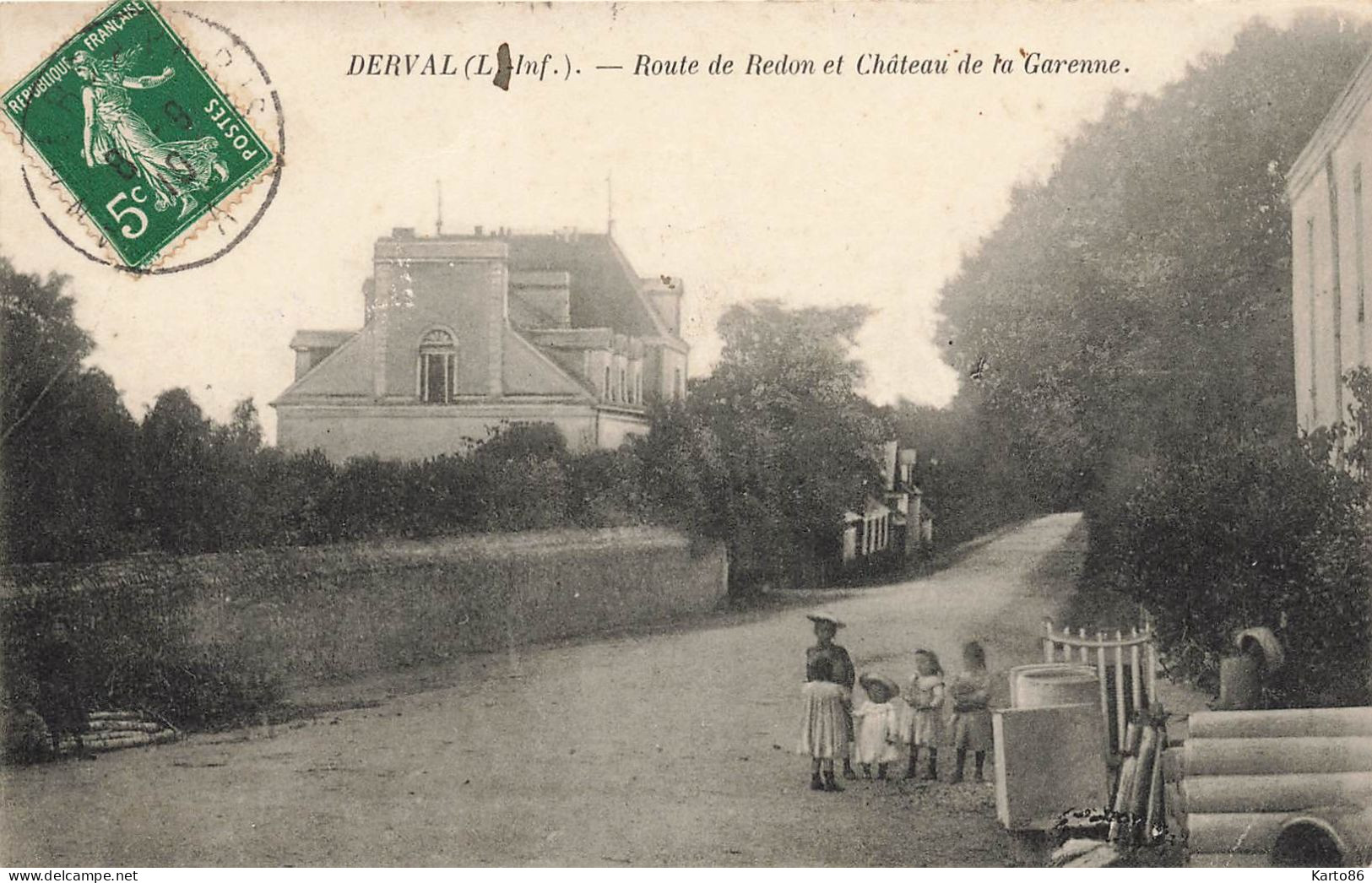 Derval * La Route De Redon Et Château De La Garenne - Derval