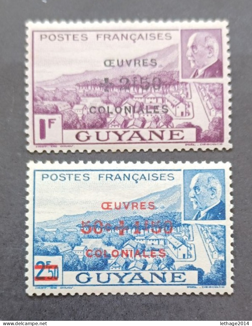 FRANCE COLONIE GUYANE 1944 MARECHAL PETAIN SURCHARGES OEUVRES COLONIALES CAT YVERT N. 177/178 MNH - 1944 Maréchal Pétain, Surchargés – Œuvres Coloniales