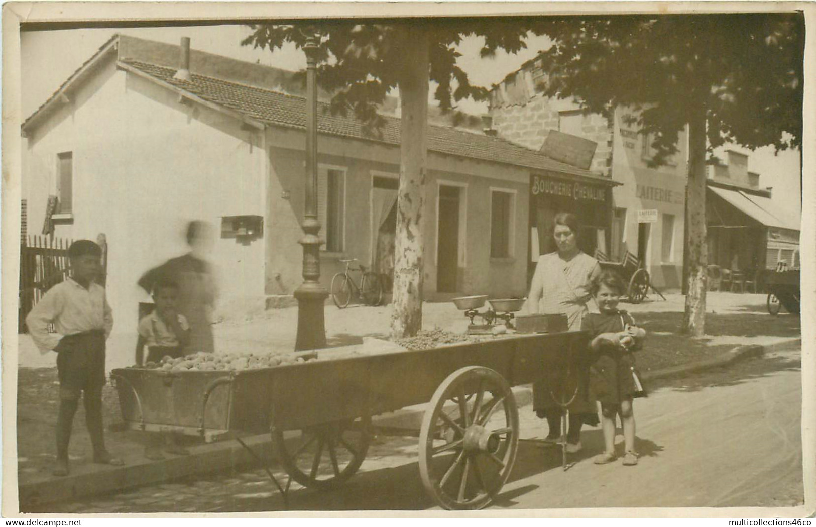 280423 - CARTE PHOTO 69 LYON Quai Victor Dugagneur - Marché étal Boucherie Chevaline - Lyon 3