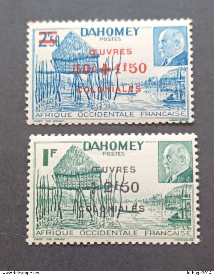 FRANCE COLONIE DAHOMEY 1944 MARECHAL PETAIN SURCHARGES OEUVRES COLONIALES CAT YVERT N. 153/154 MNH - 1944 Maréchal Pétain, Surchargés – Œuvres Coloniales