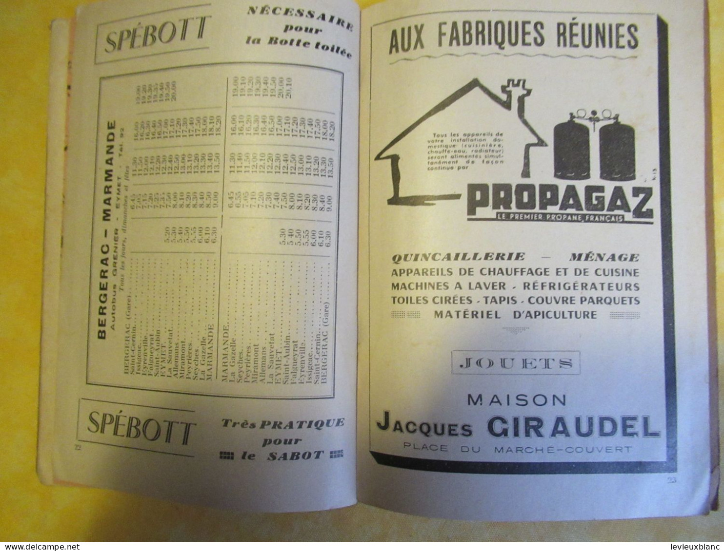 Indicateur APSO /SNCF & Autobus Départementaux/BERGERAC /offert par les Commerçants /1955        TRA69