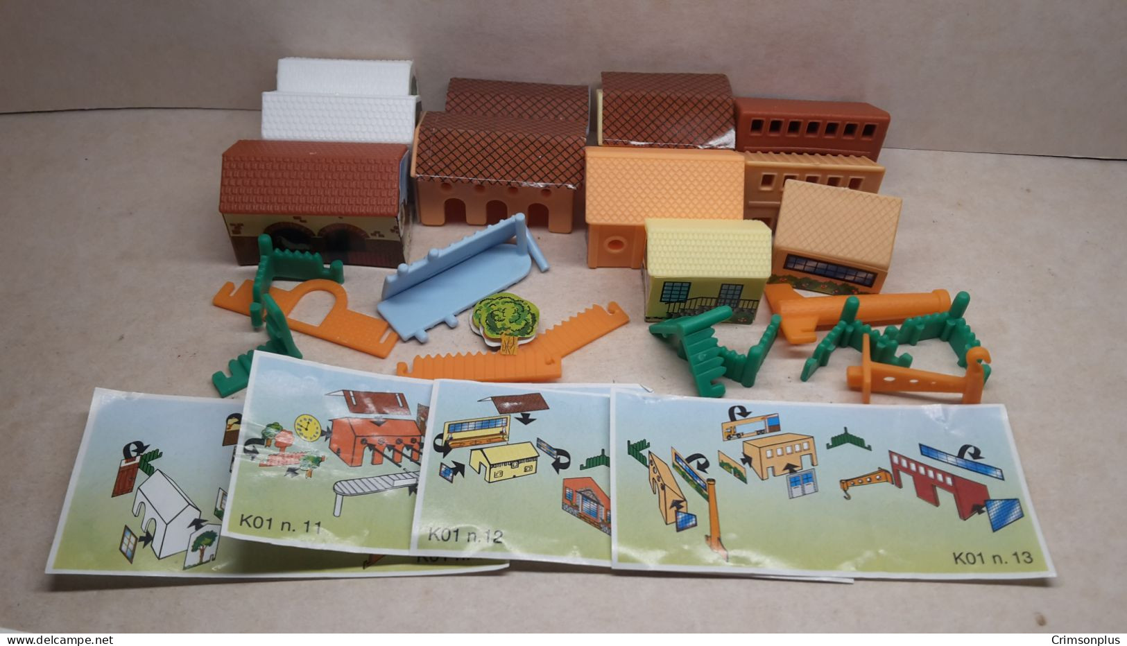 2001 Ferrero - Kinder Surprise - K01 10, 11, 12 & 13 - Buildings - Complete Set + 4 BPZ's - Monoblocs