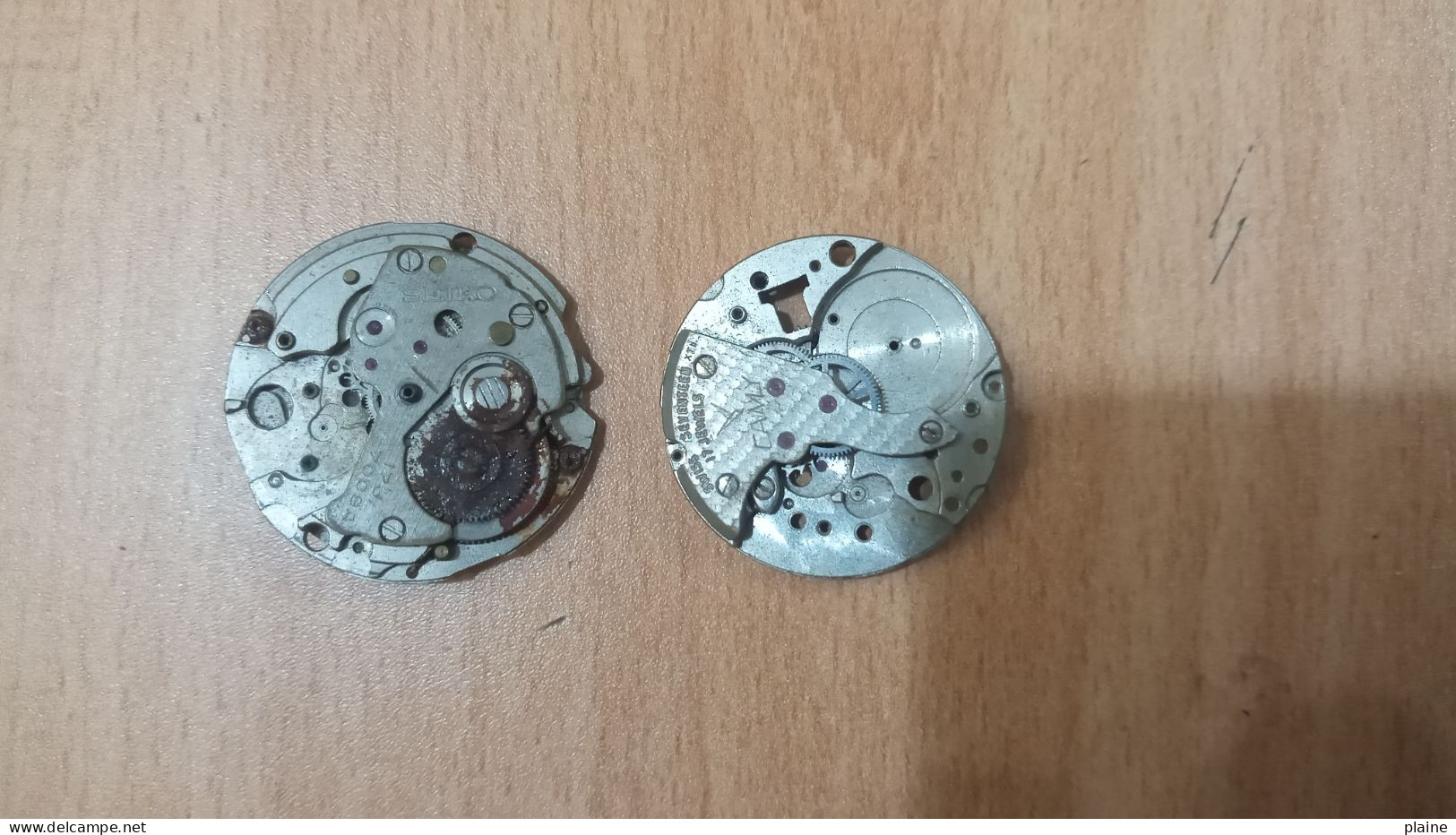 2 Mouvements De Montres Pour Pieces Detachées - Sonstige & Ohne Zuordnung