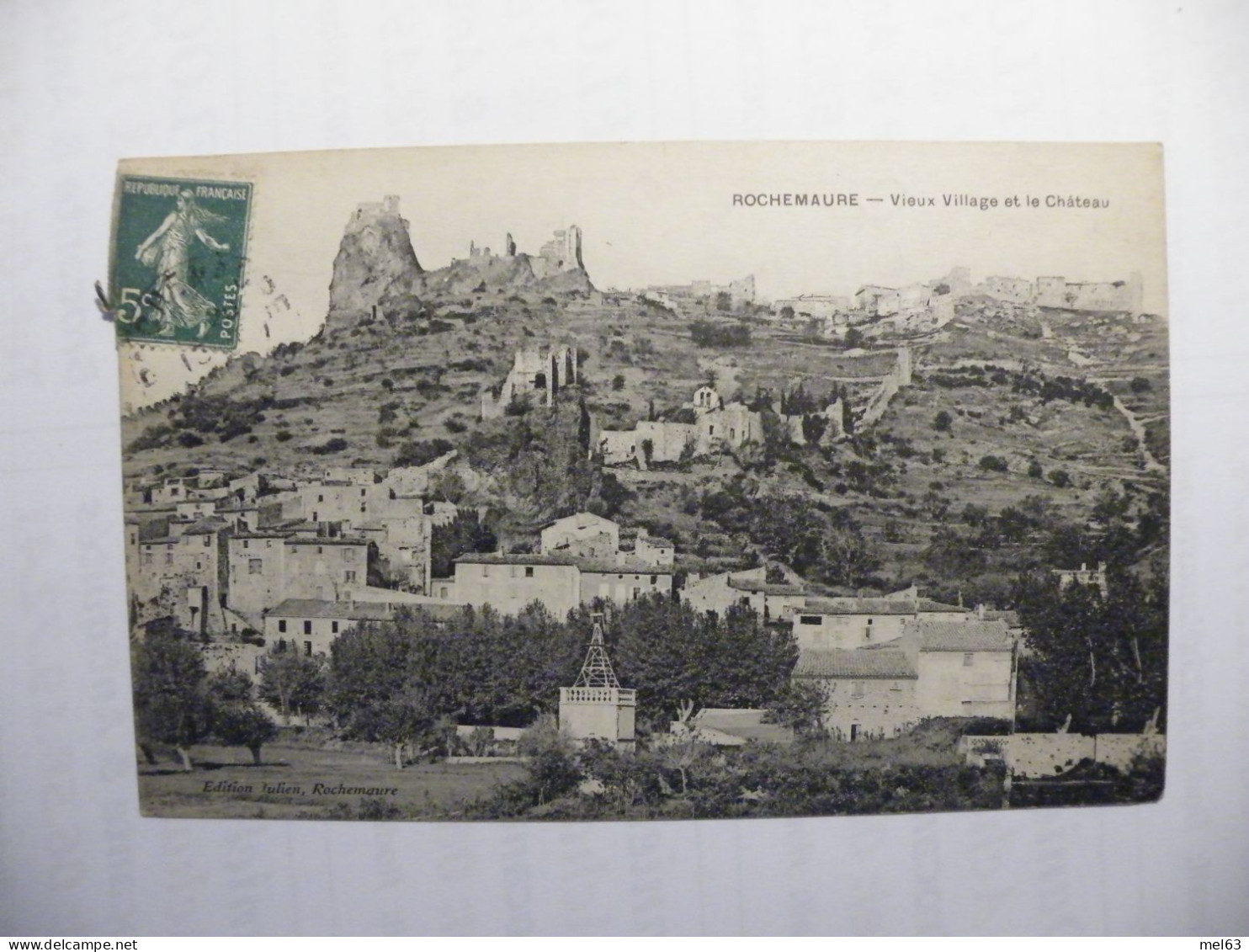 A526.  CPA. 07. ROCHEMAURE. (Ardèche).Vieux Village Et Le Chateau. Beau Plan . Ecrite & Voyagée 1910 - Rochemaure