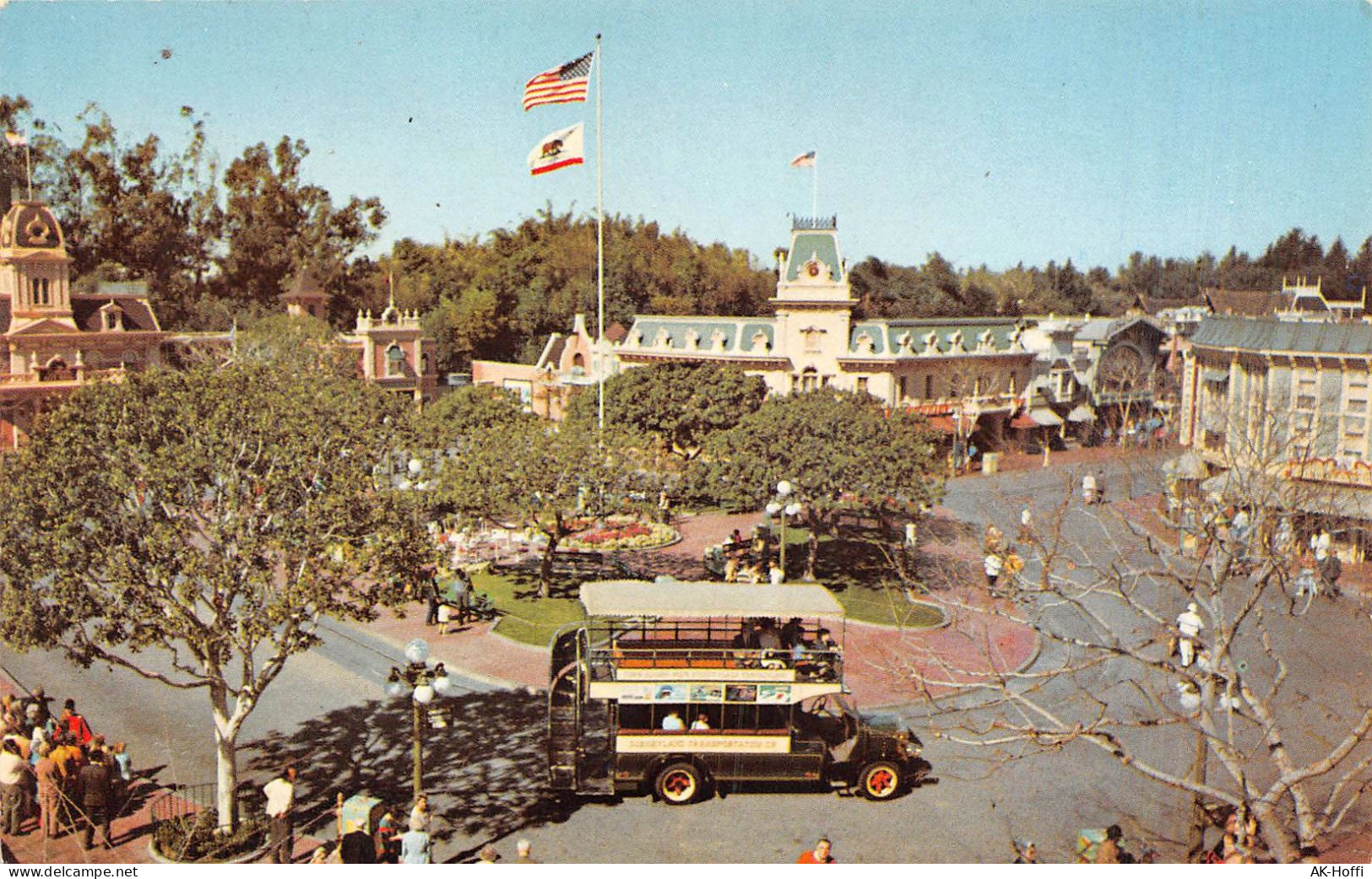 DISNEYLAND ANAHEIM TOWN SQUARE MAIN STREET (510) - Anaheim