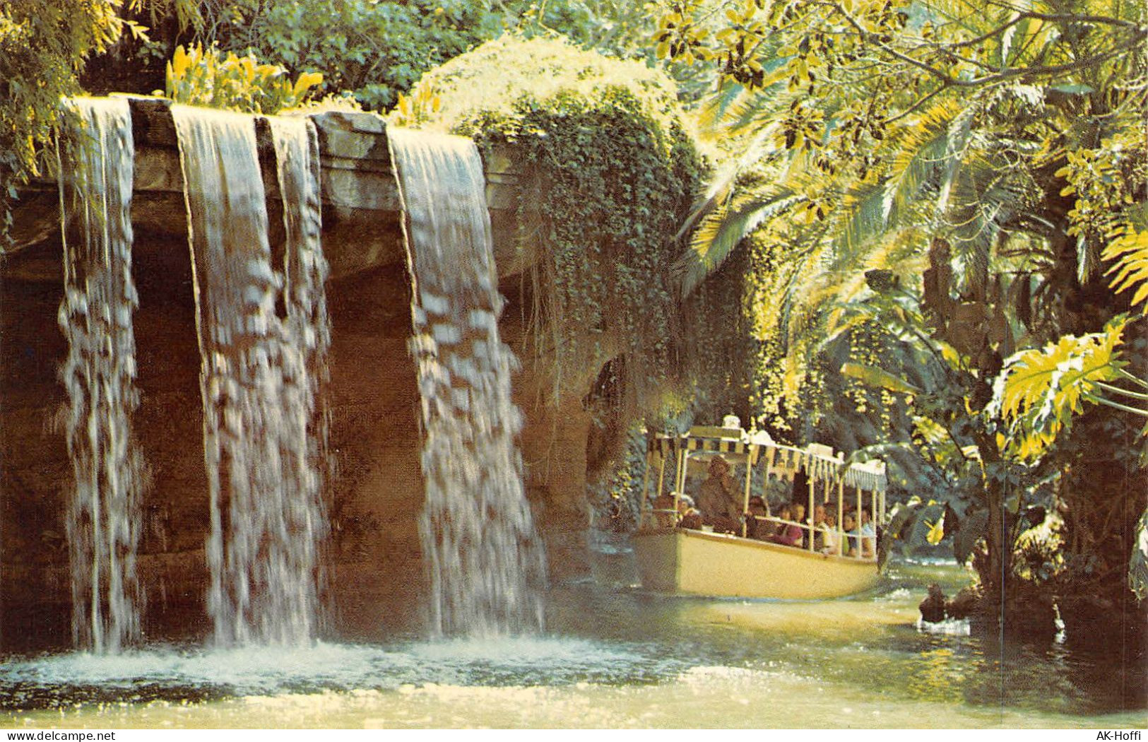 DISNEYLAND ANAHEIM SCHWEITZER FALLS-ADVENTURELAND (519) - Anaheim