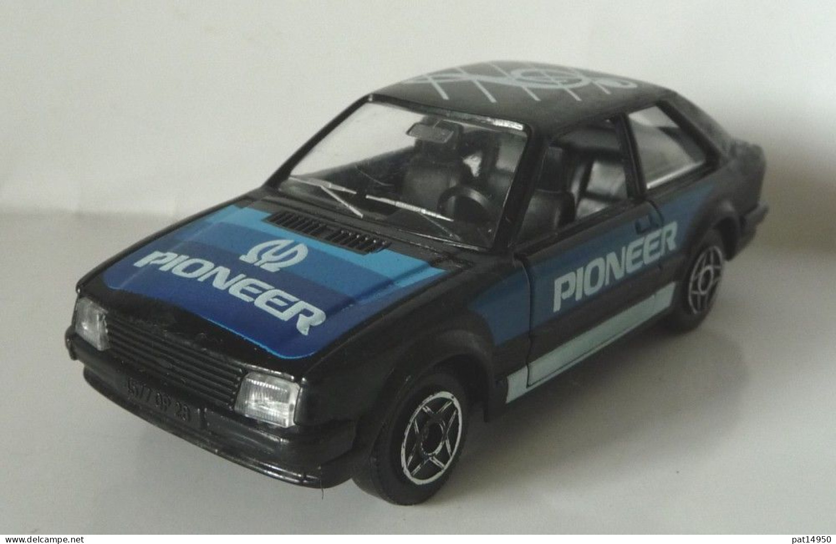 PAT14950 FORD ESCORT PIONEER Marque SOLIDO - Solido