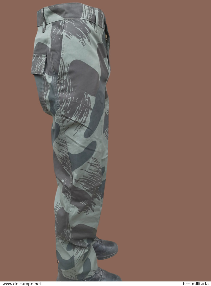 Treillis De Combat Camouflage - Taille 42 Civile /Taille M . - Uniformes