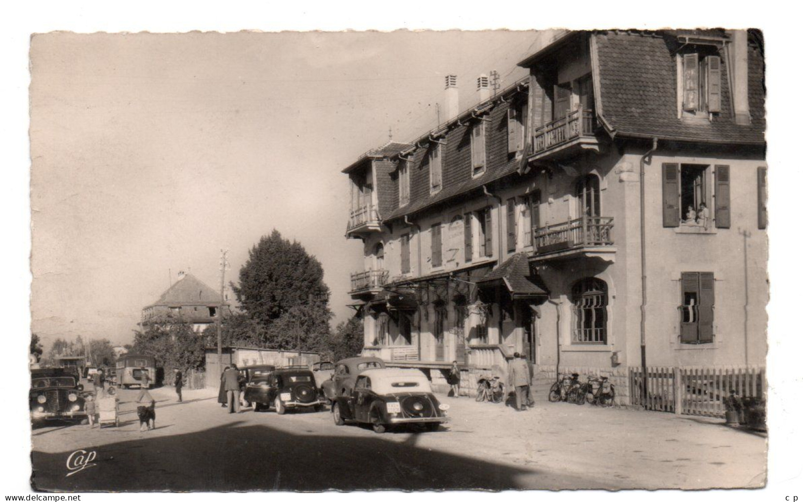 Saint  Julien En Genevois - Douane Française   -Automobiles -    CPSM°J - Saint-Julien-en-Genevois