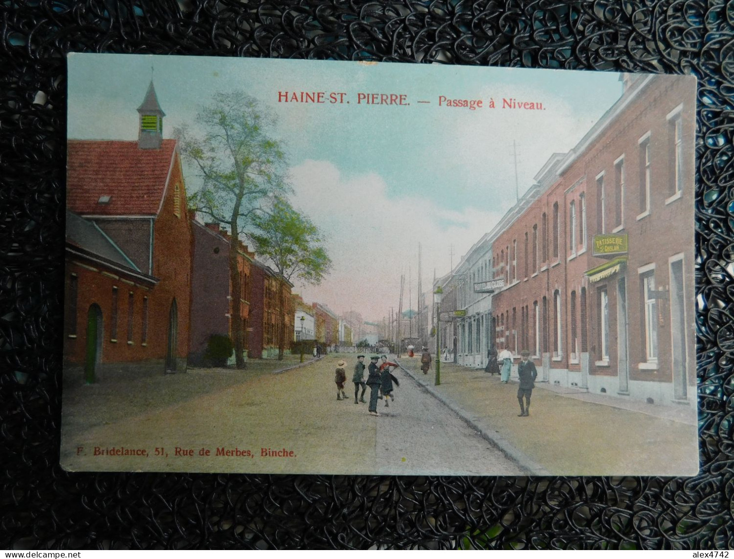 Haine St. Pierre - Passage à Niveau, Colorisée, Animé - Edit. F. Bridelance, Binche (X17) - La Louvière