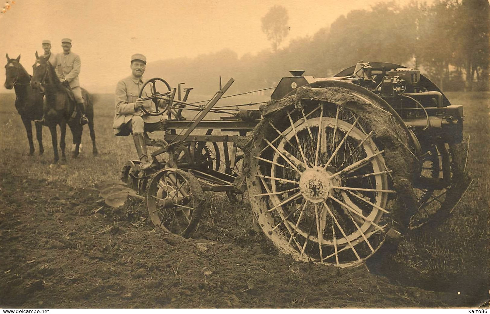 Matériel Machine Agricole * Carte Photo * Agriculture Machines Agricoles Tracteur Labour Labourage * Militaria 1917 WW1 - Tracteurs
