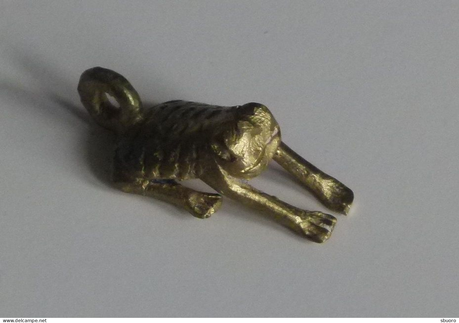 Pendentif En Bronze Béninois. Grenouille ? Frog ? Frosch ? Batracien ? Bénin (ex Dahomey) Bijou Jewel. Longueur 4cm Toad - Volksschmuck