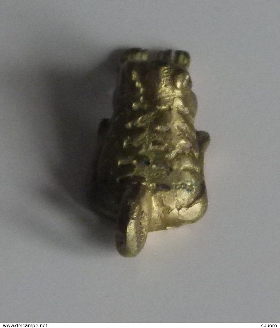 Pendentif En Bronze Béninois. Grenouille ? Frog ? Frosch ? Batracien ? Bénin (ex Dahomey) Bijou Jewel. Longueur 4cm Toad - Ethniques