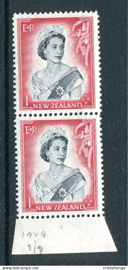 New Zealand 1953-59 QEII Definitives - 1/- Black & Carmine - Die I - Pair MNH (SG 732) - Neufs