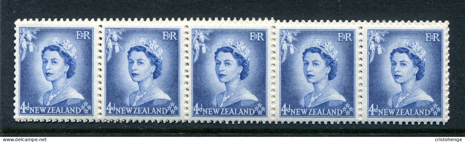 New Zealand 1953-59 QEII Definitives - Coil Strip - 4d Blue - Strip Of 18 MNH (SG Unlisted) - Neufs