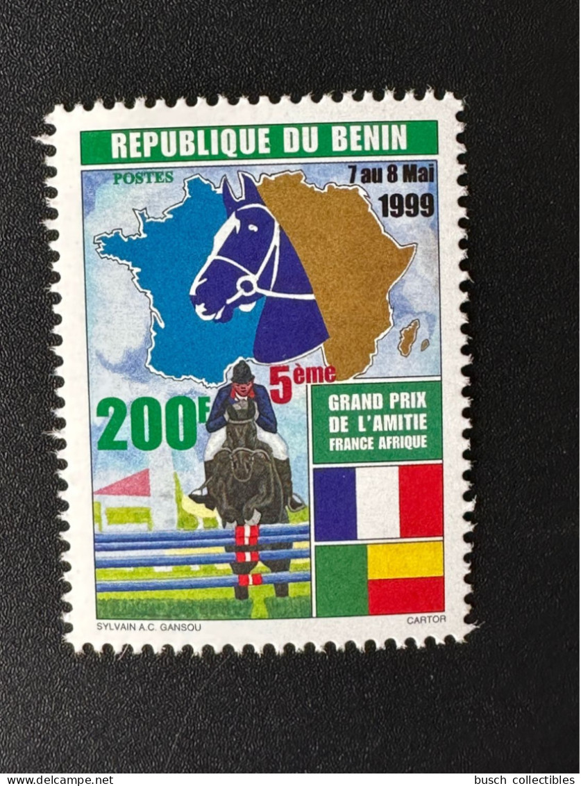Bénin 1999 Mi. 1225 200 F Fauna Faune Horse Riding Cheval Hippisme Pferd Grand Prix De L'Amitié France Afrique - Caballos