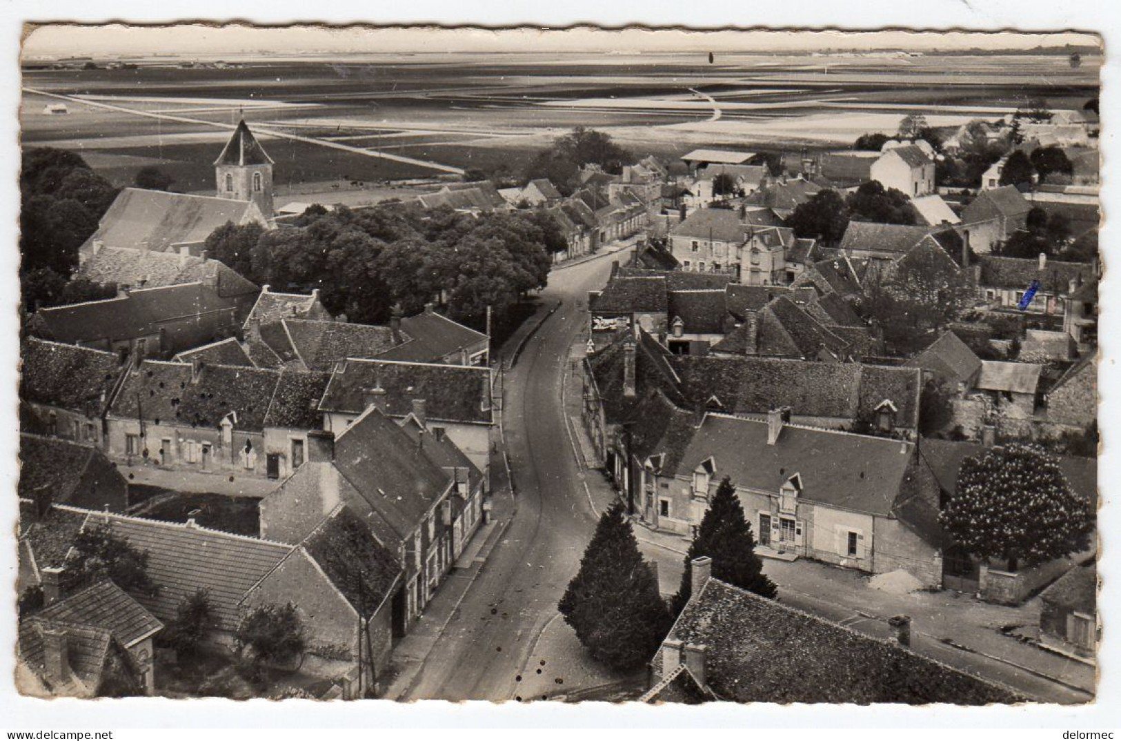 CPSM Photo Près Marchenoir Morée Oucques Vue Aérienne De Binas 41 Loir Et Cher En Avion Au Dessus De... Rue Principale - Marchenoir