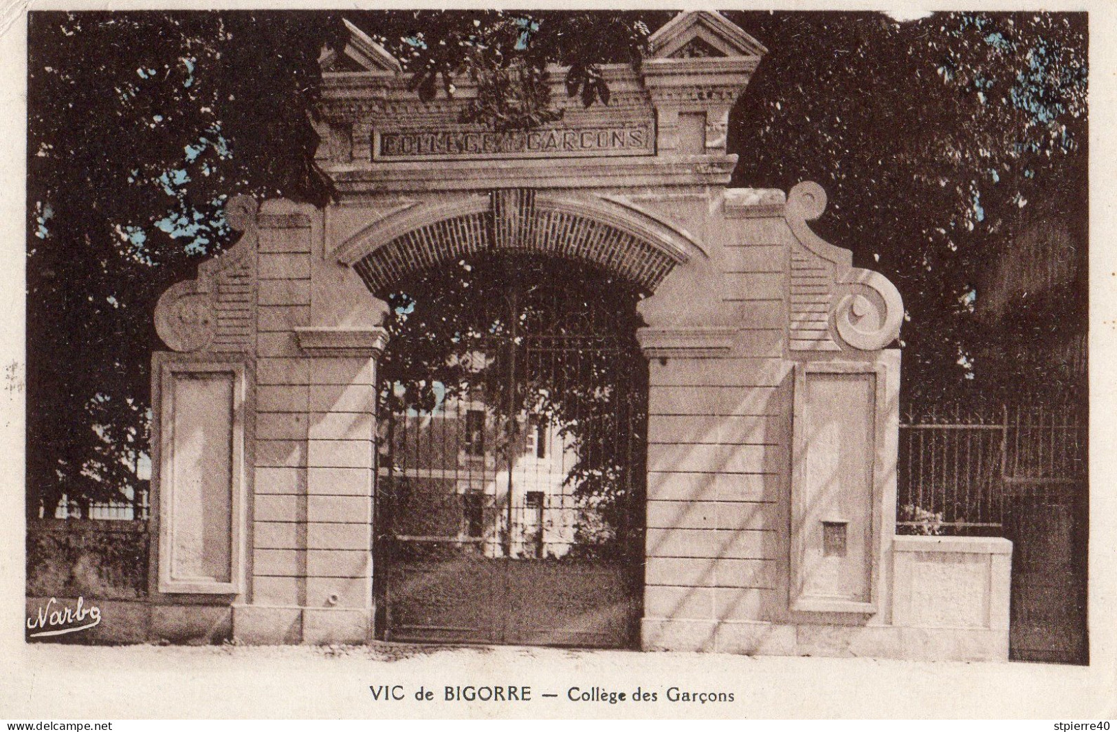 VIC De BIGORRE - Collège Des Garçons - Vic Sur Bigorre