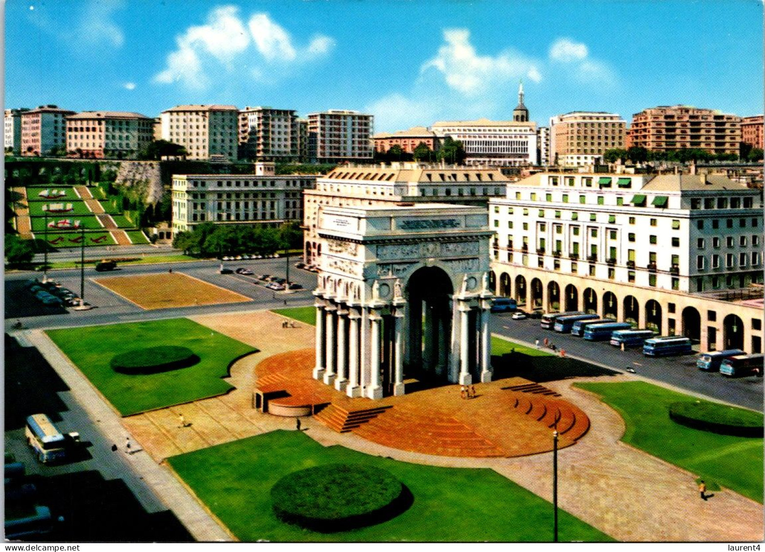 (3 Q 4) Italy - Genova Place De La Victoire (War Memorial) - Monuments Aux Morts