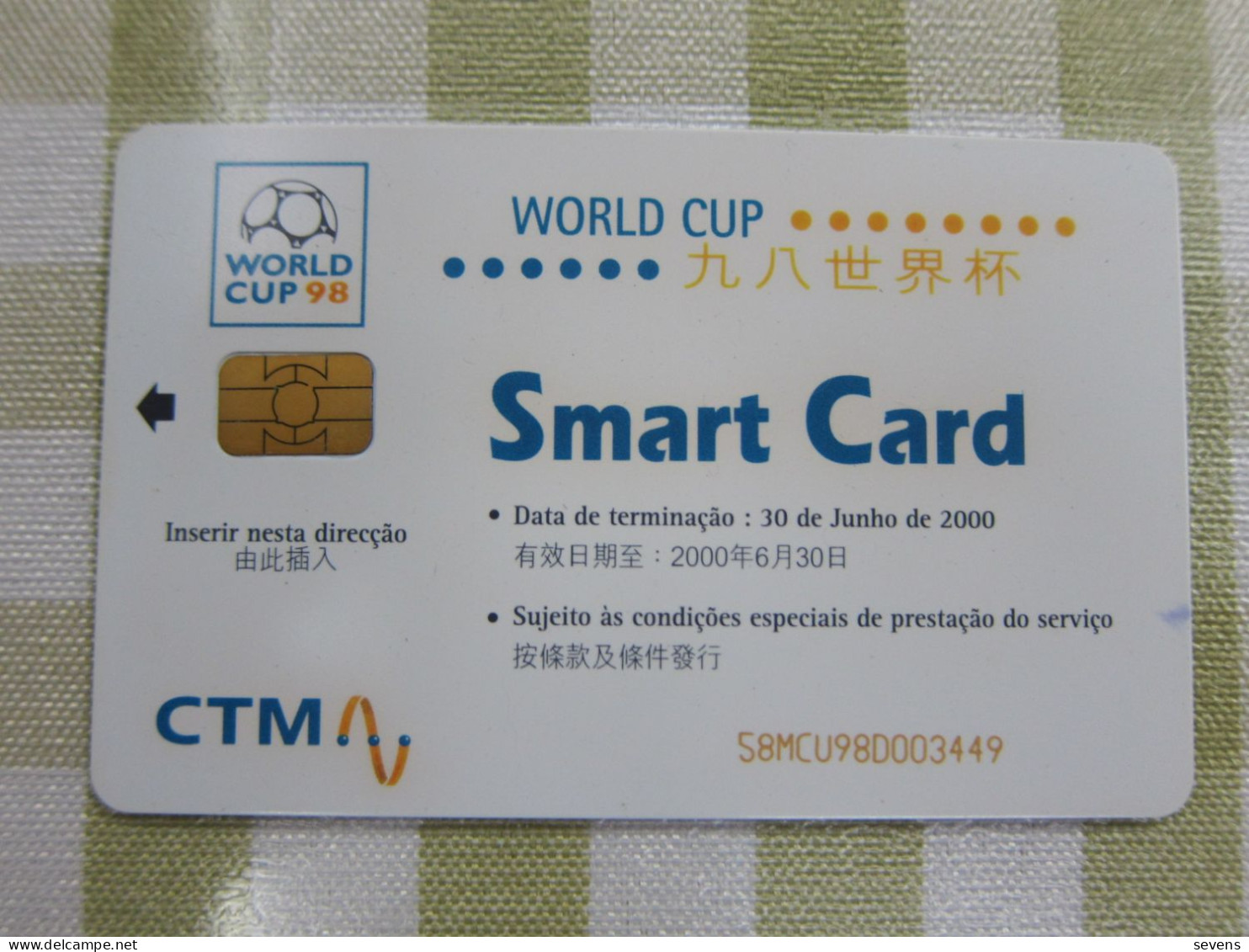 Private Chip Phonecard, 58MCU98D ,World Cup 98, Mint,red Color Changed Under Light - Macao