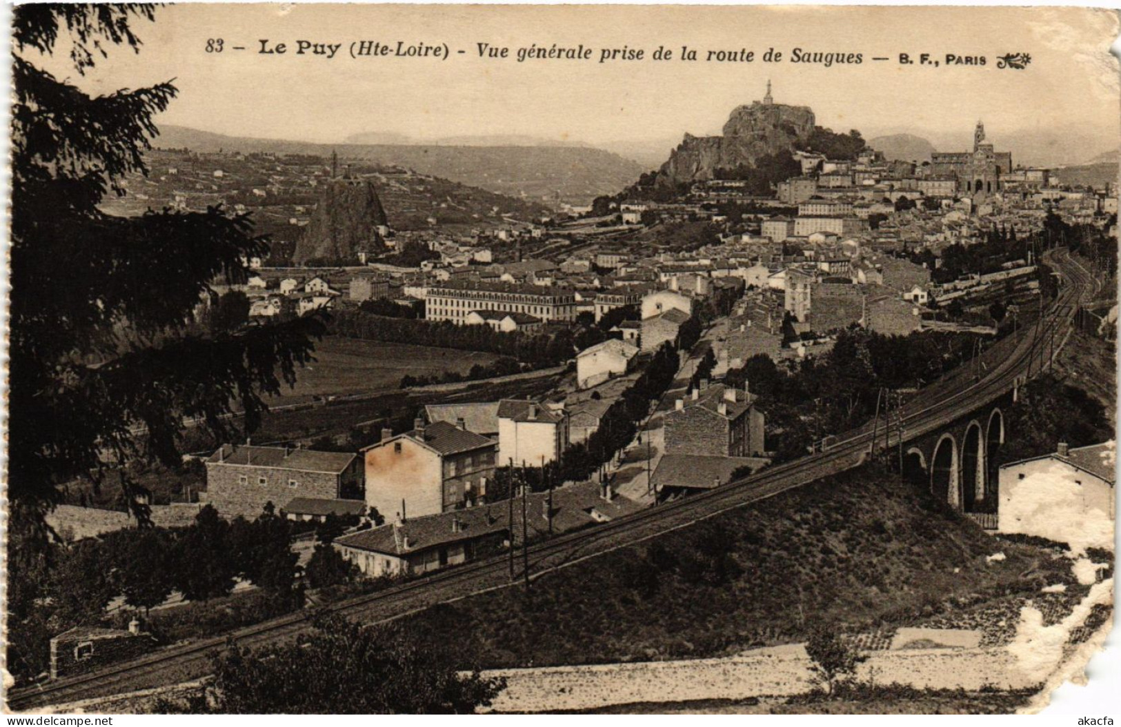 CPA Le PUY - Vue Générale Prise De La Route De SAUGUES (167909) - Saugues